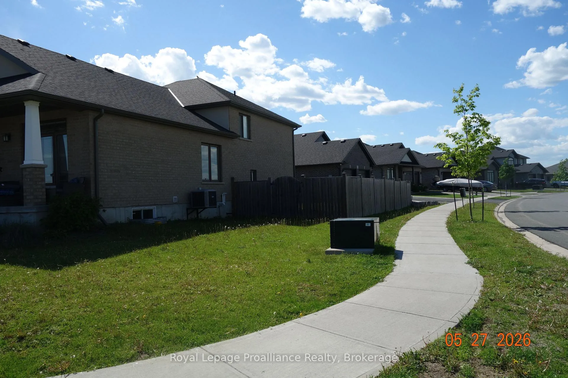 Photo 6 of 8 Abbott Street, Belleville, Thurlow Ward — HOMEH
