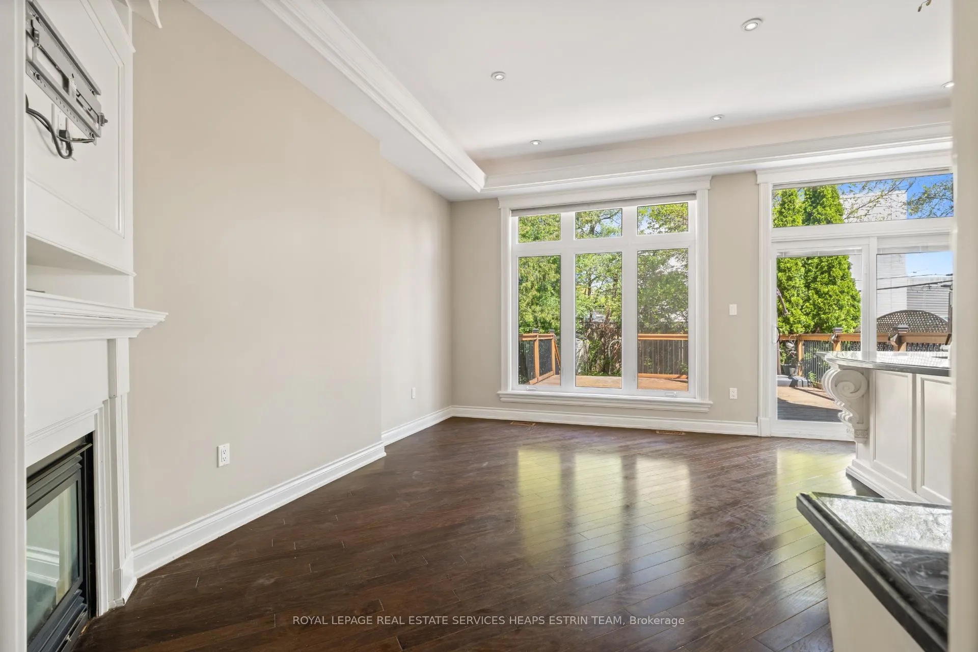 Photo 6 of 110 Parklea Drive, Toronto, Leaside — HOMEH