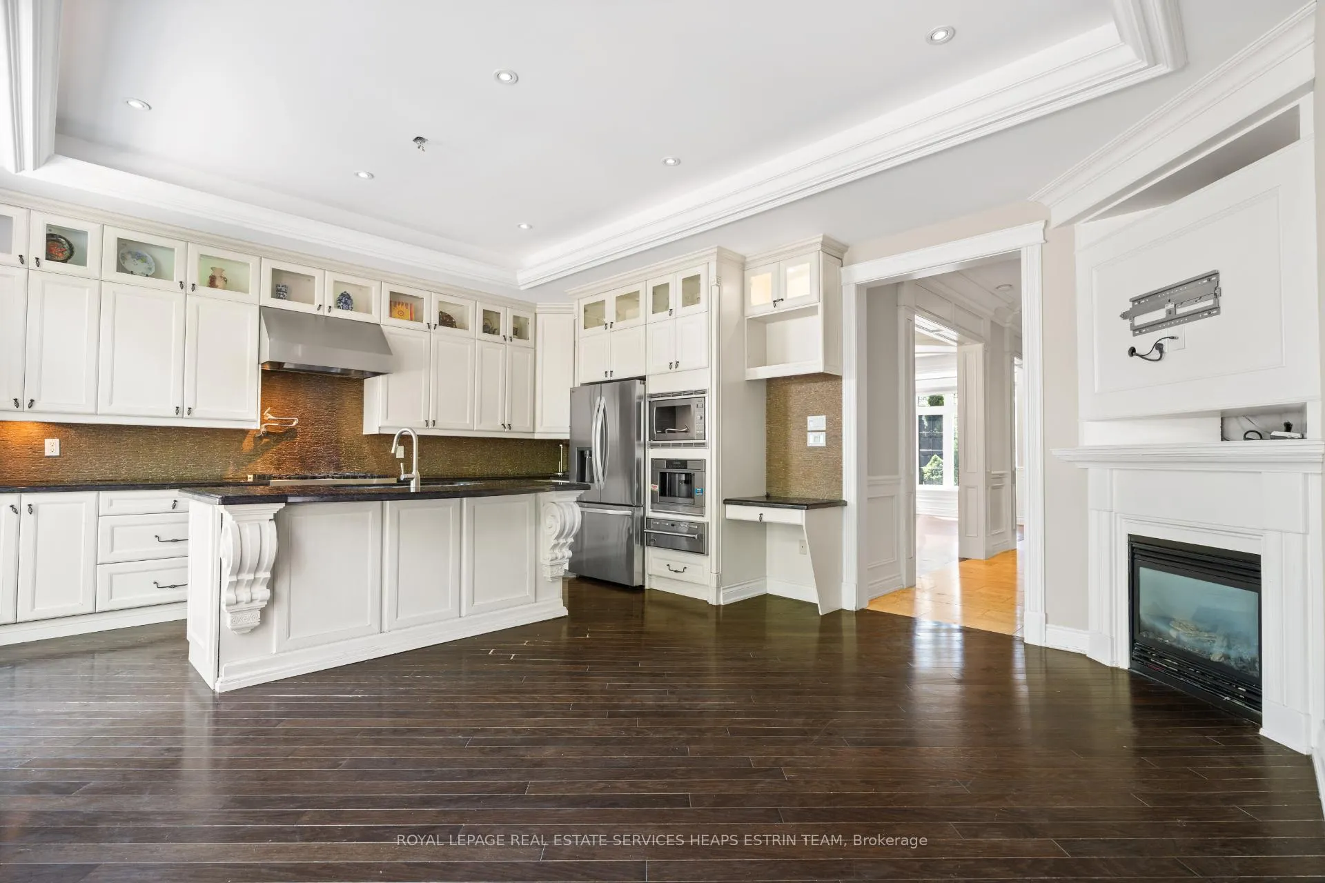 Photo 9 of 110 Parklea Drive, Toronto, Leaside — HOMEH