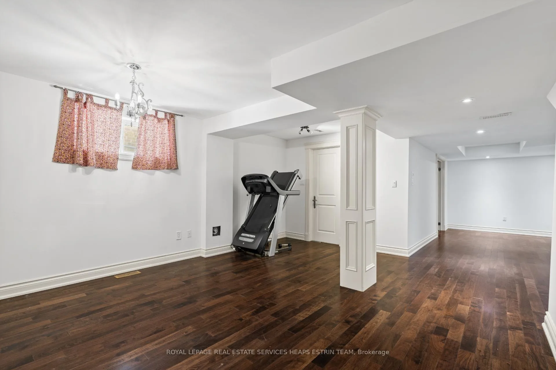 Photo 21 of 110 Parklea Drive, Toronto, Leaside — HOMEH