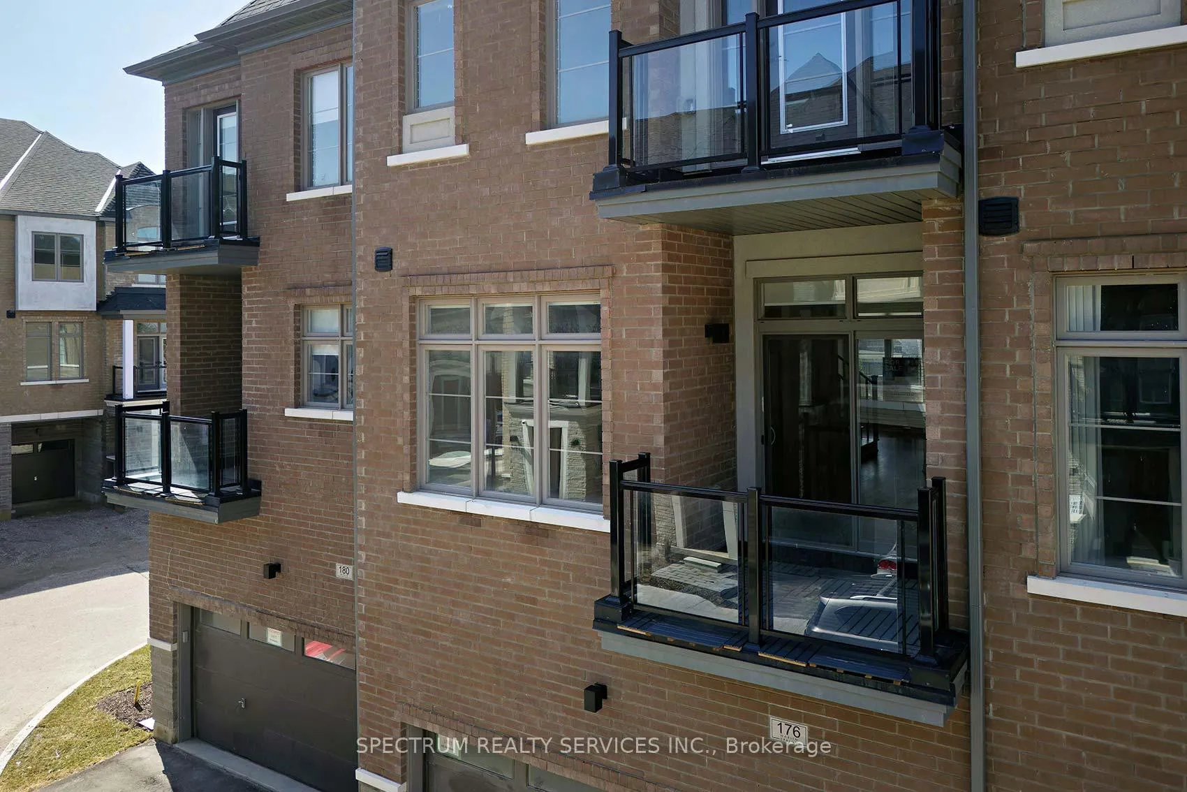 Photo 9 of 176 De La Roche Drive, Vaughan, Vellore Village — HOMEH