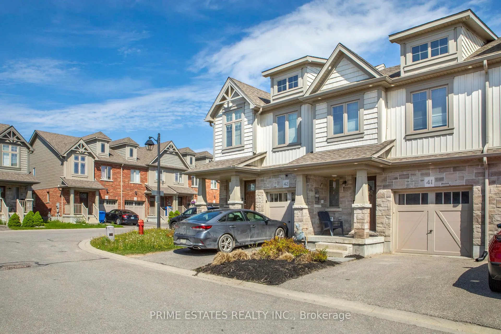 Photo 3 of 124 Parkinson Crescent, Orangeville — HOMEH