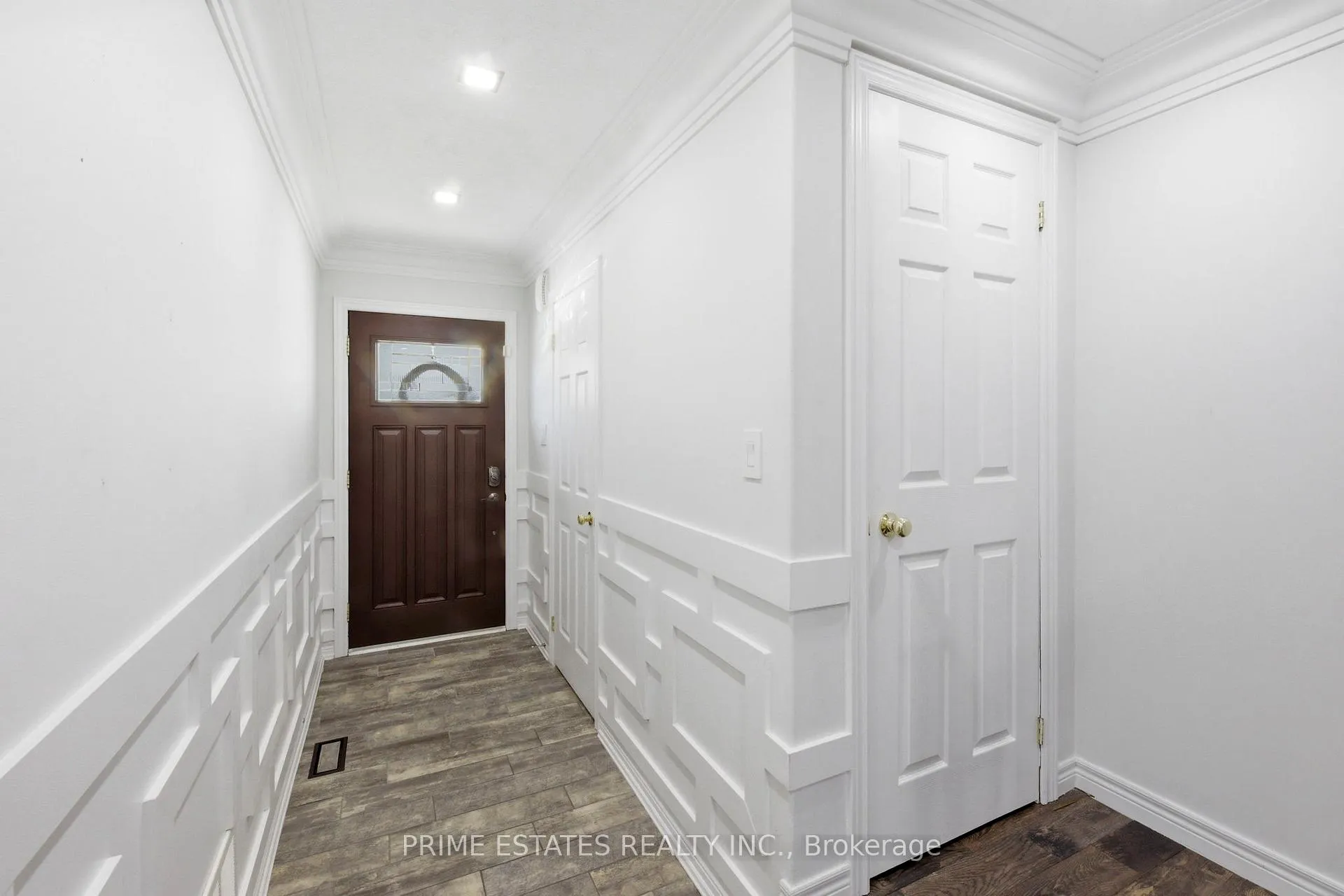 Photo 6 of 124 Parkinson Crescent, Orangeville — HOMEH
