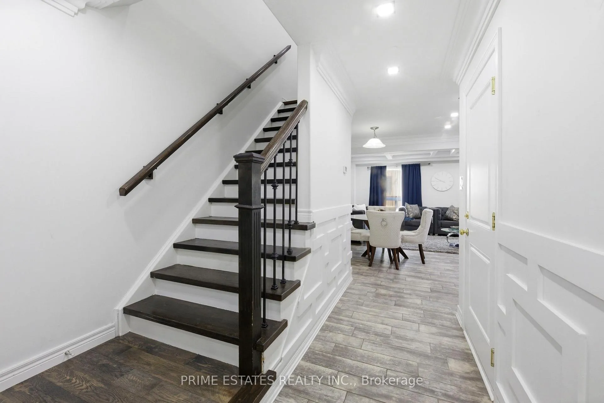 Photo 8 of 124 Parkinson Crescent, Orangeville — HOMEH