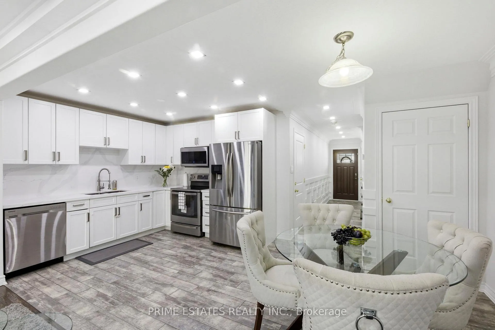 Photo 10 of 124 Parkinson Crescent, Orangeville — HOMEH