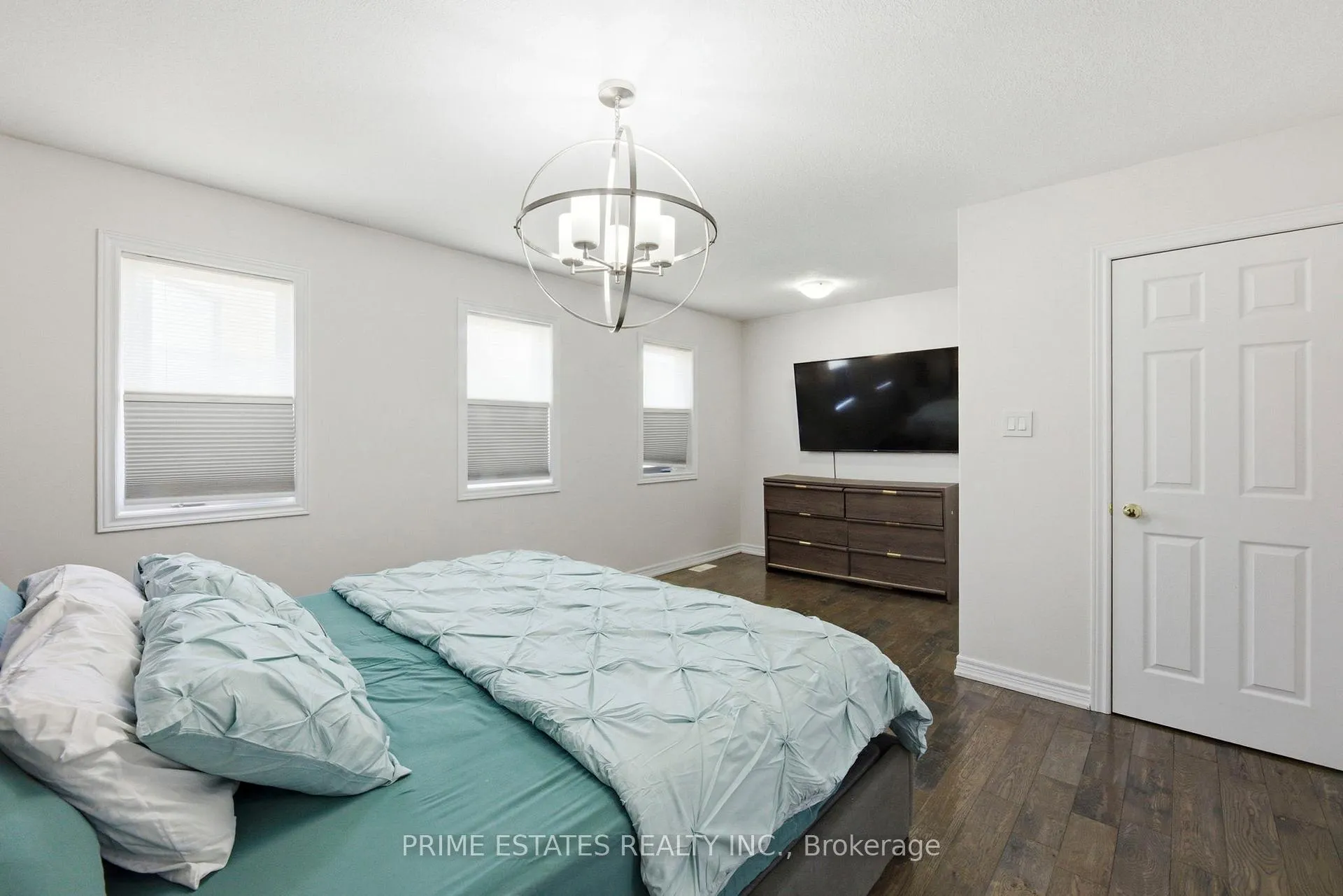 Photo 20 of 124 Parkinson Crescent, Orangeville — HOMEH