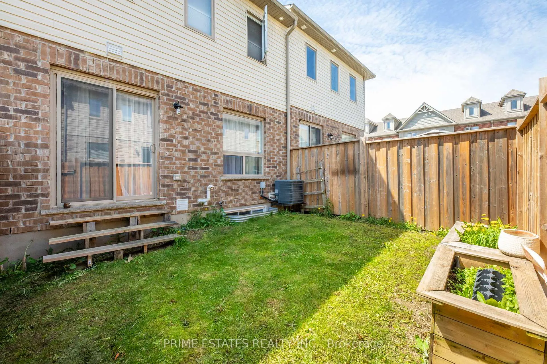 Photo 31 of 124 Parkinson Crescent, Orangeville — HOMEH