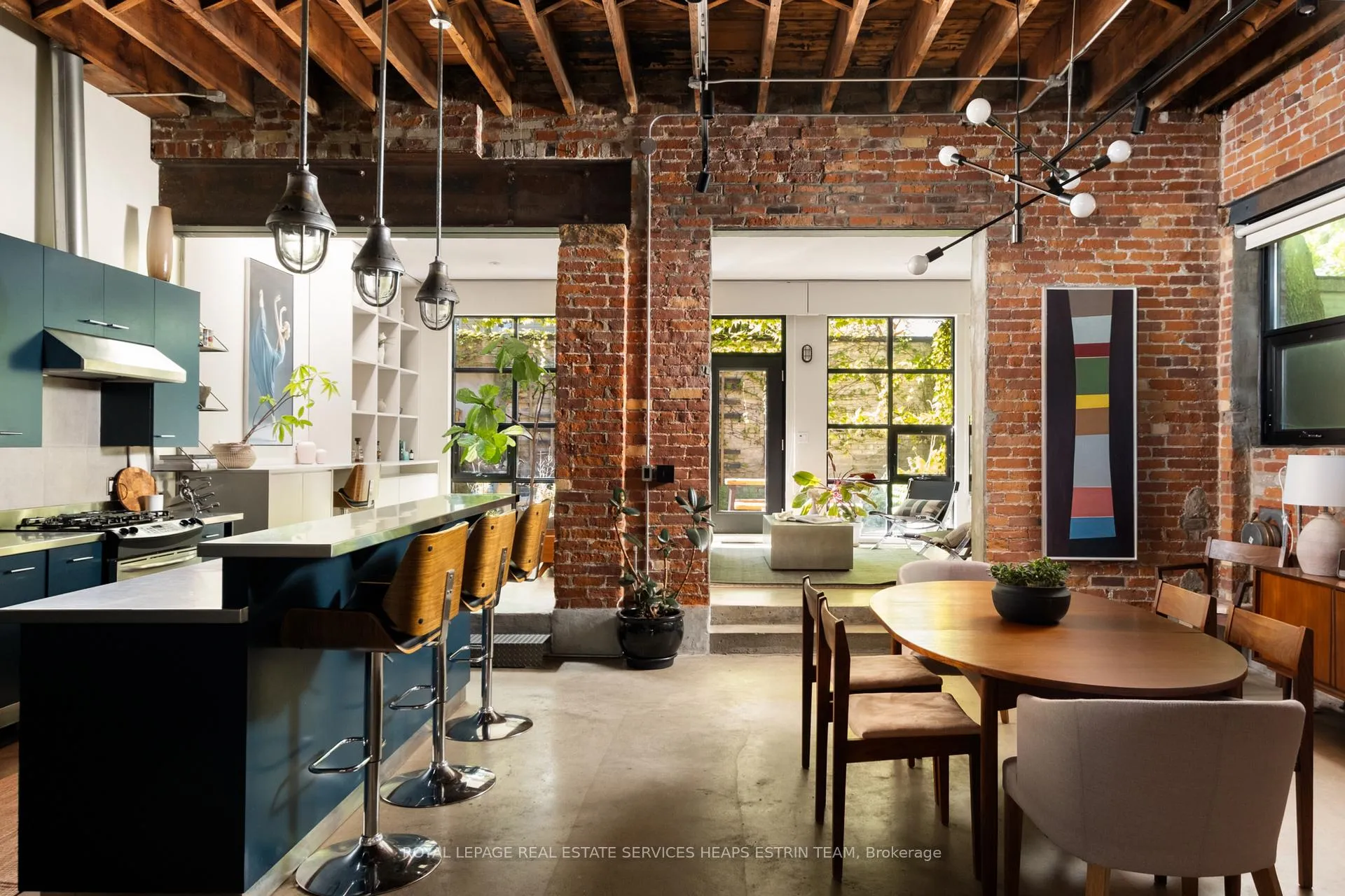 Photo 7 of 121R Fermanagh Avenue, Toronto, Roncesvalles — HOMEH
