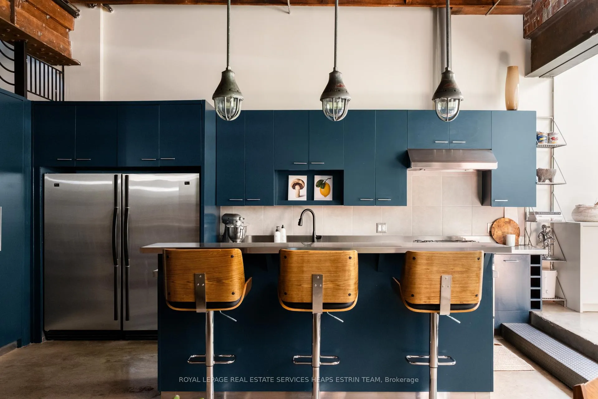 Photo 8 of 121R Fermanagh Avenue, Toronto, Roncesvalles — HOMEH
