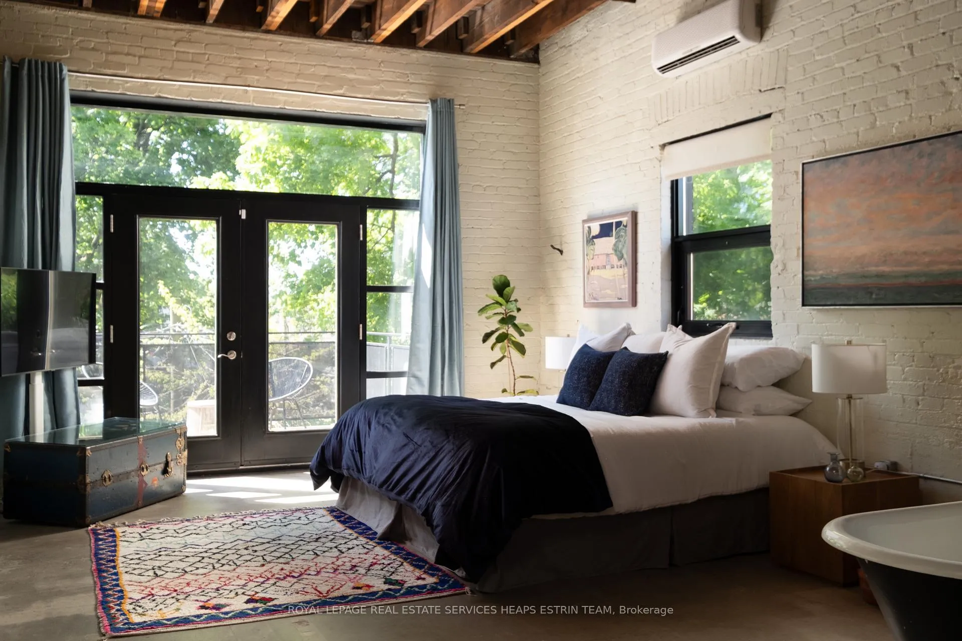 Photo 18 of 121R Fermanagh Avenue, Toronto, Roncesvalles — HOMEH