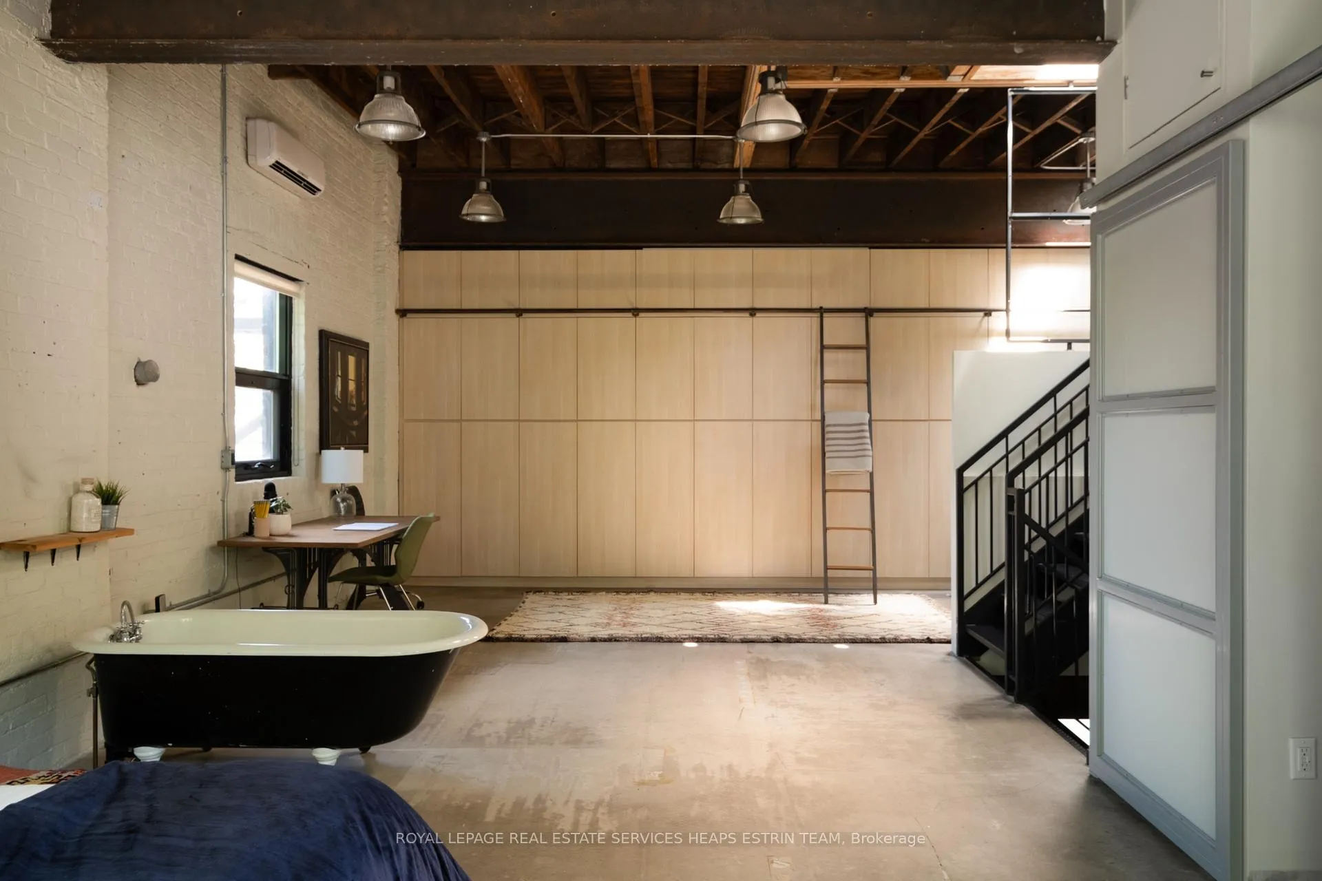 Photo 25 of 121R Fermanagh Avenue, Toronto, Roncesvalles — HOMEH