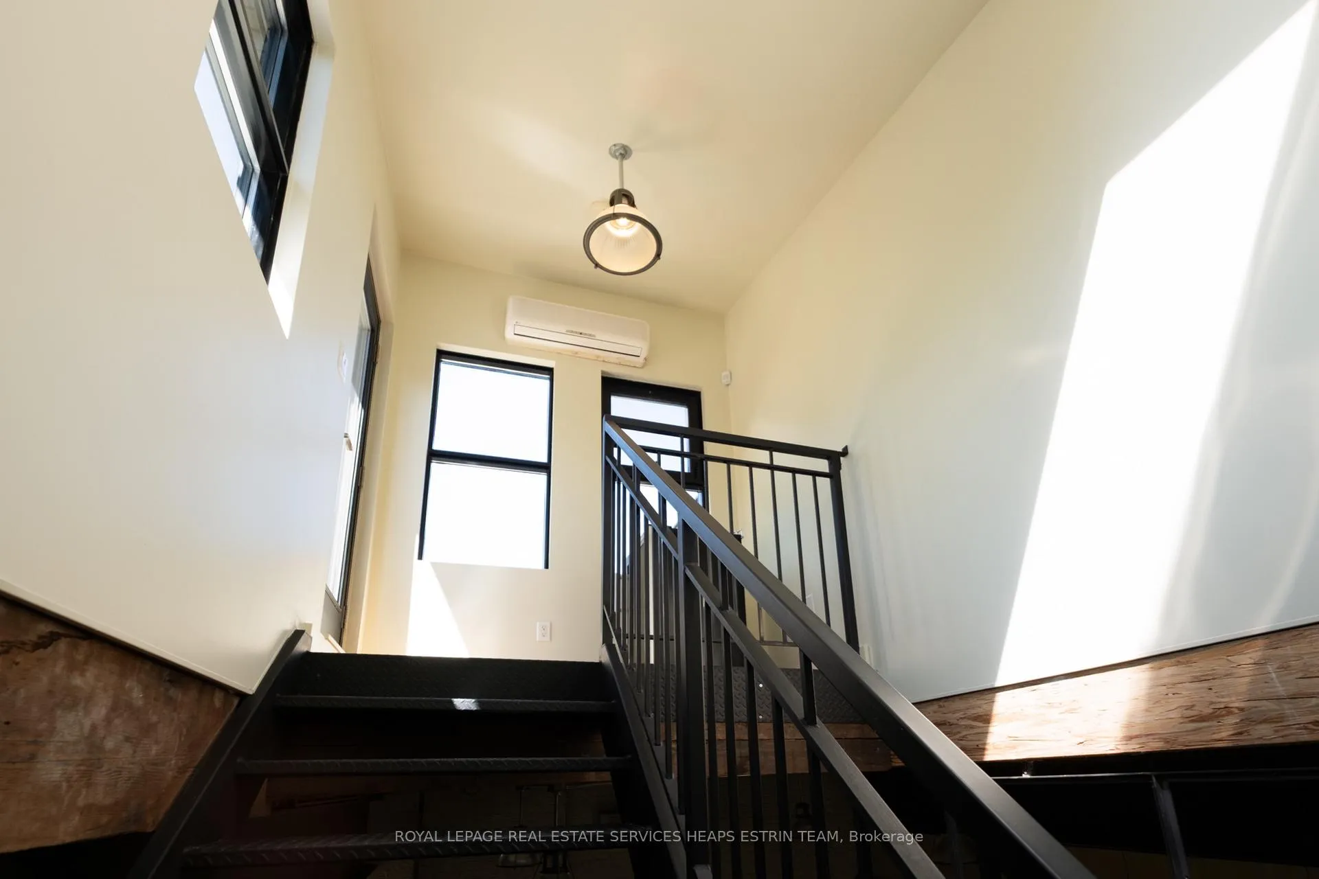 Photo 28 of 121R Fermanagh Avenue, Toronto, Roncesvalles — HOMEH