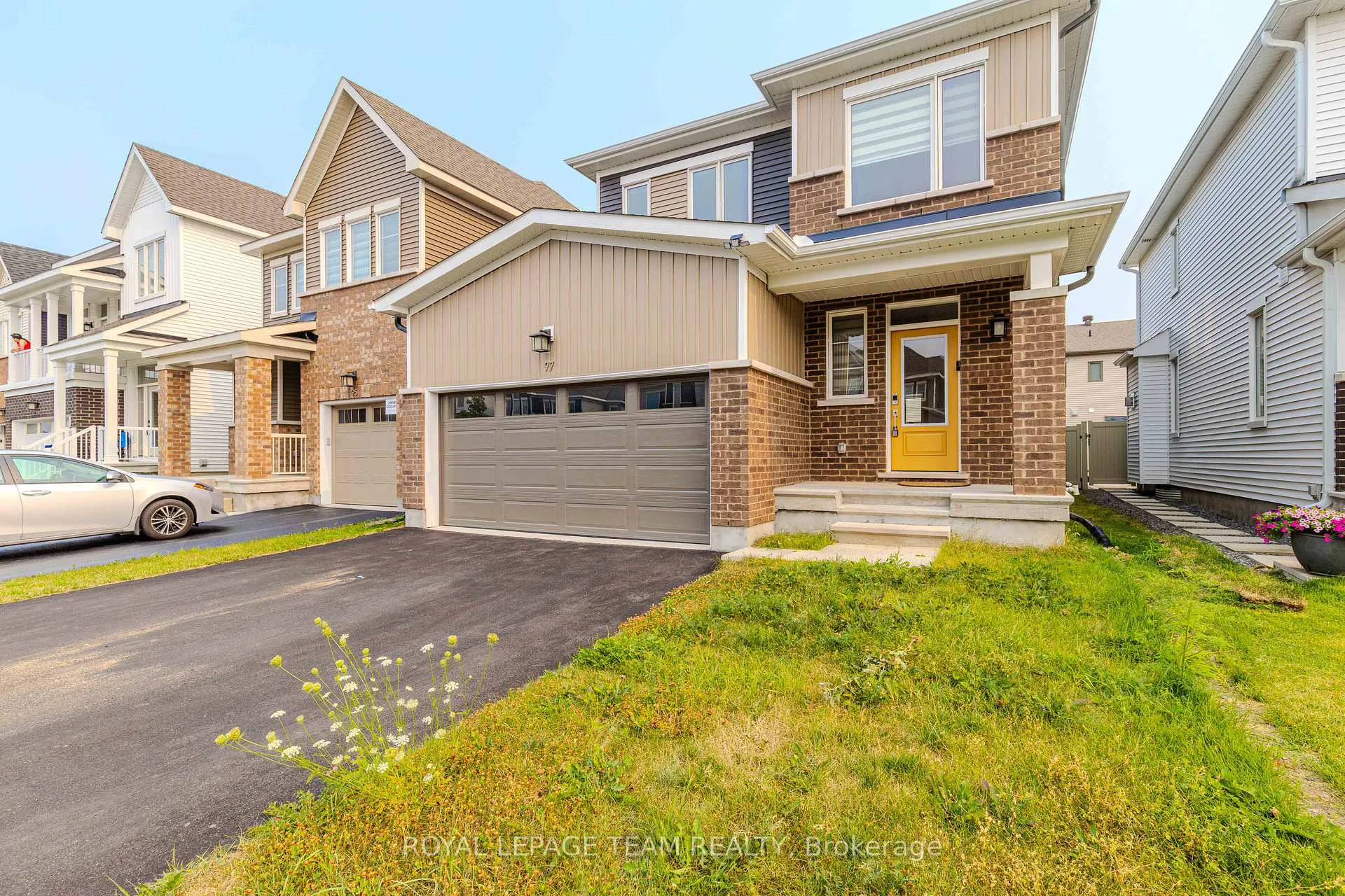 Photo 2 of 97 Mudminnow Crescent, Ottawa, Avalon West — HOMEH