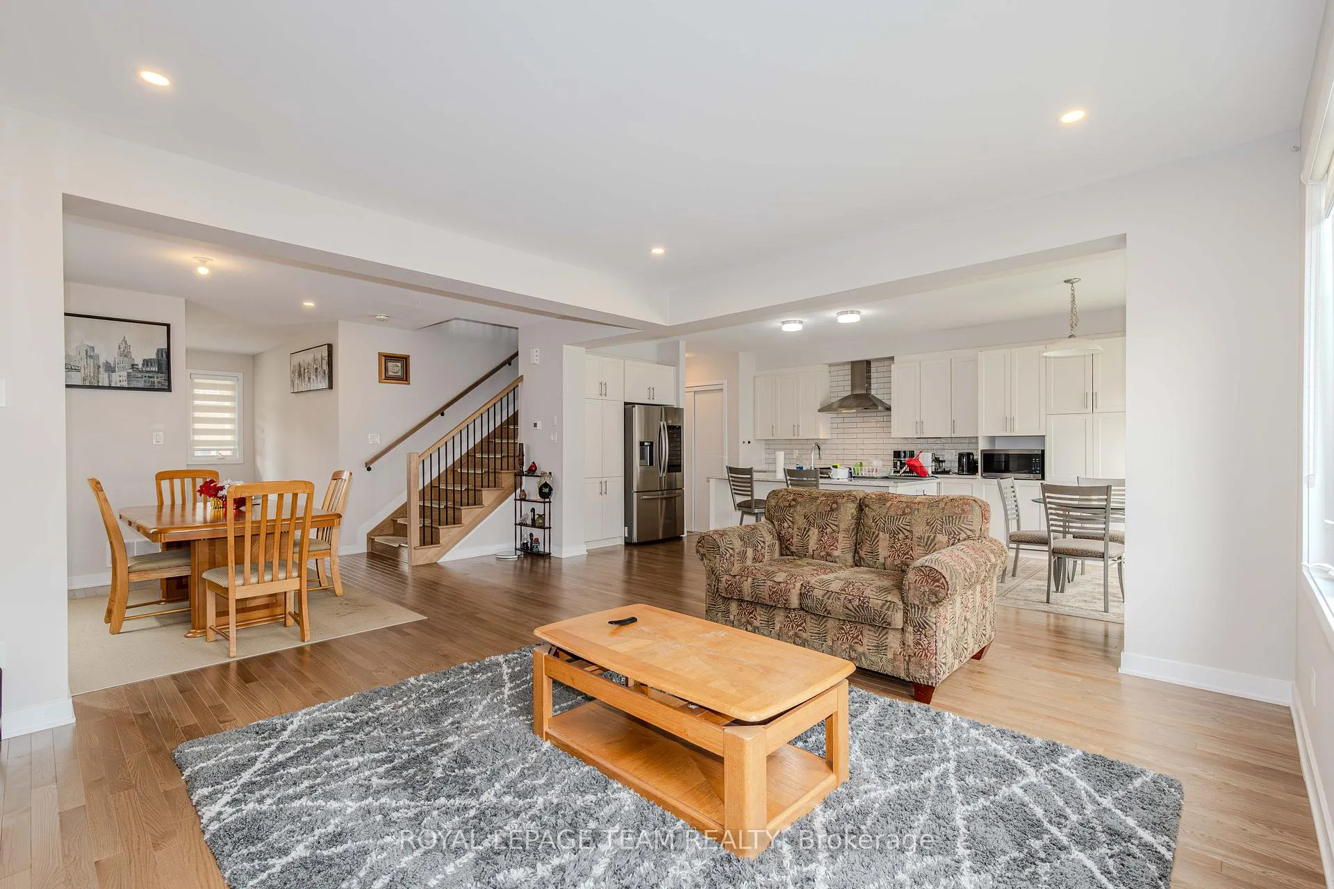 Photo 14 of 97 Mudminnow Crescent, Ottawa, Avalon West — HOMEH