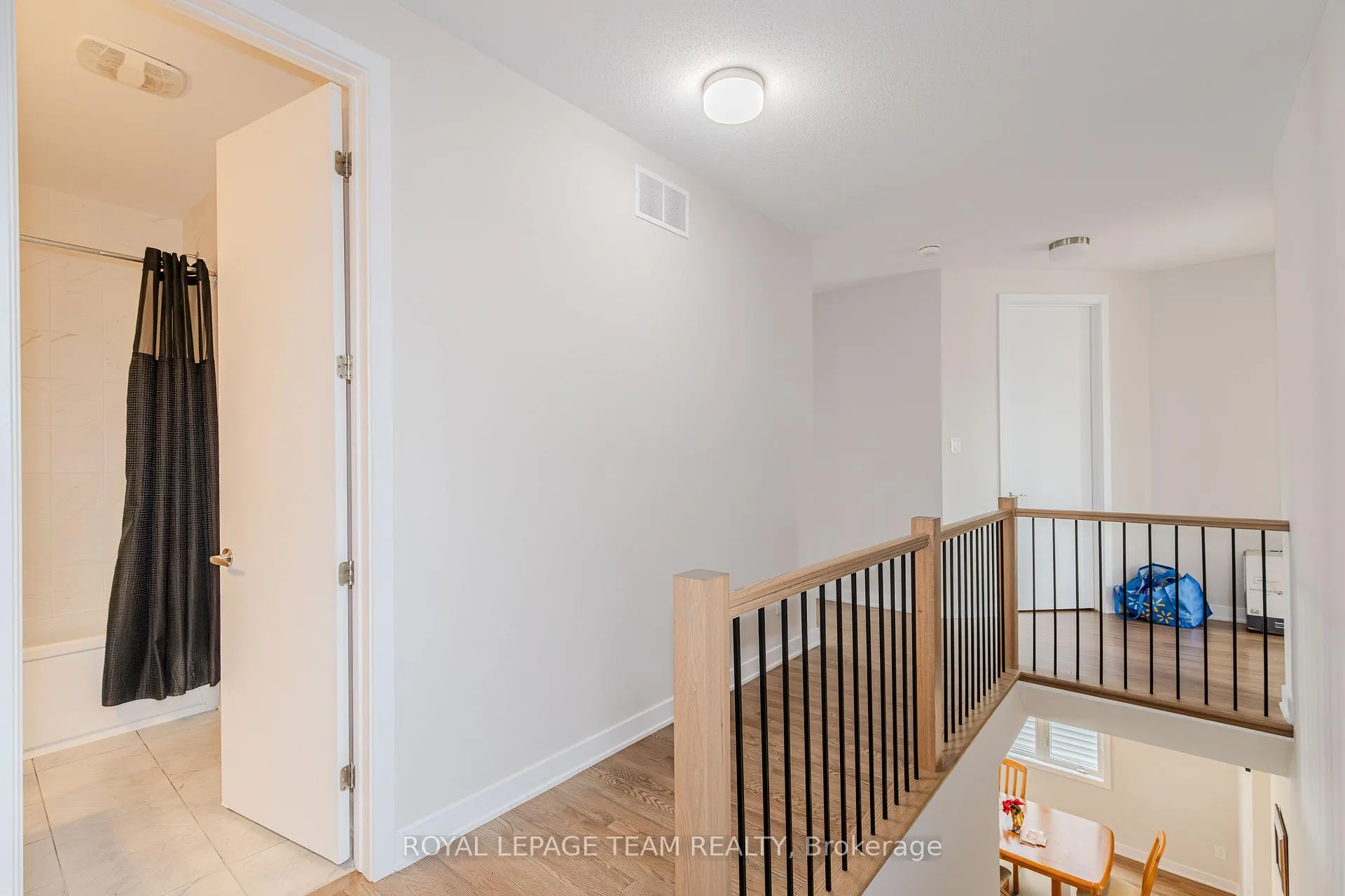 Photo 26 of 97 Mudminnow Crescent, Ottawa, Avalon West — HOMEH
