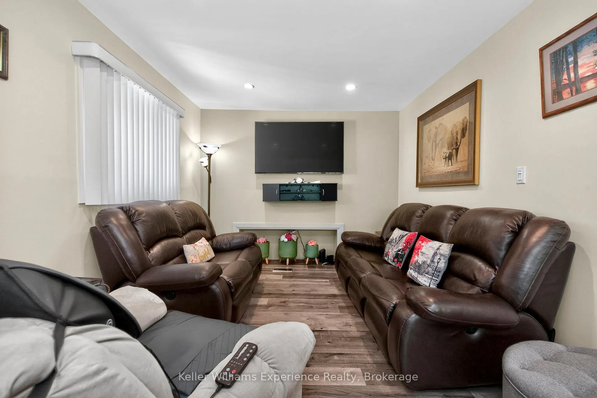 Photo 14 of 174 Seventh Street, Midland — HOMEH
