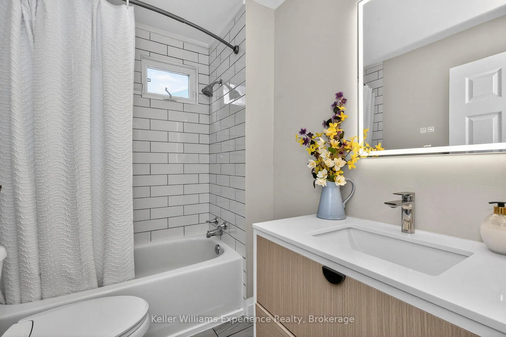 Photo 18 of 174 Seventh Street, Midland — HOMEH
