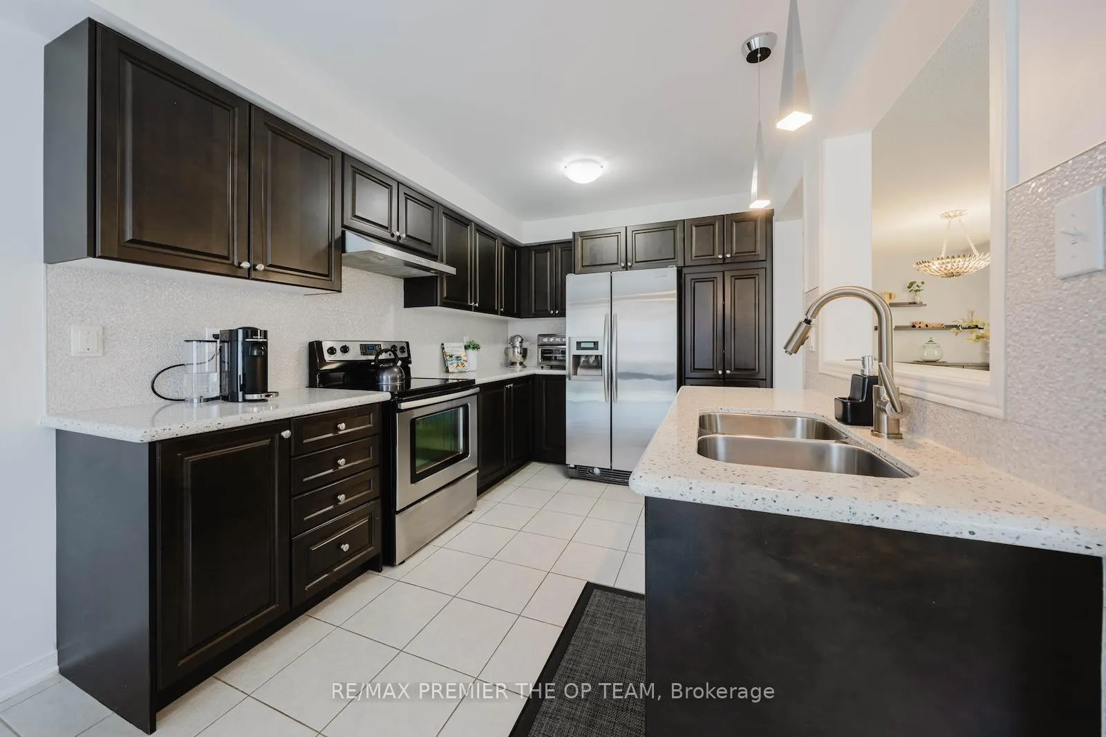 Photo 12 of 29 Manordale Crescent, Vaughan, Vellore Village — HOMEH