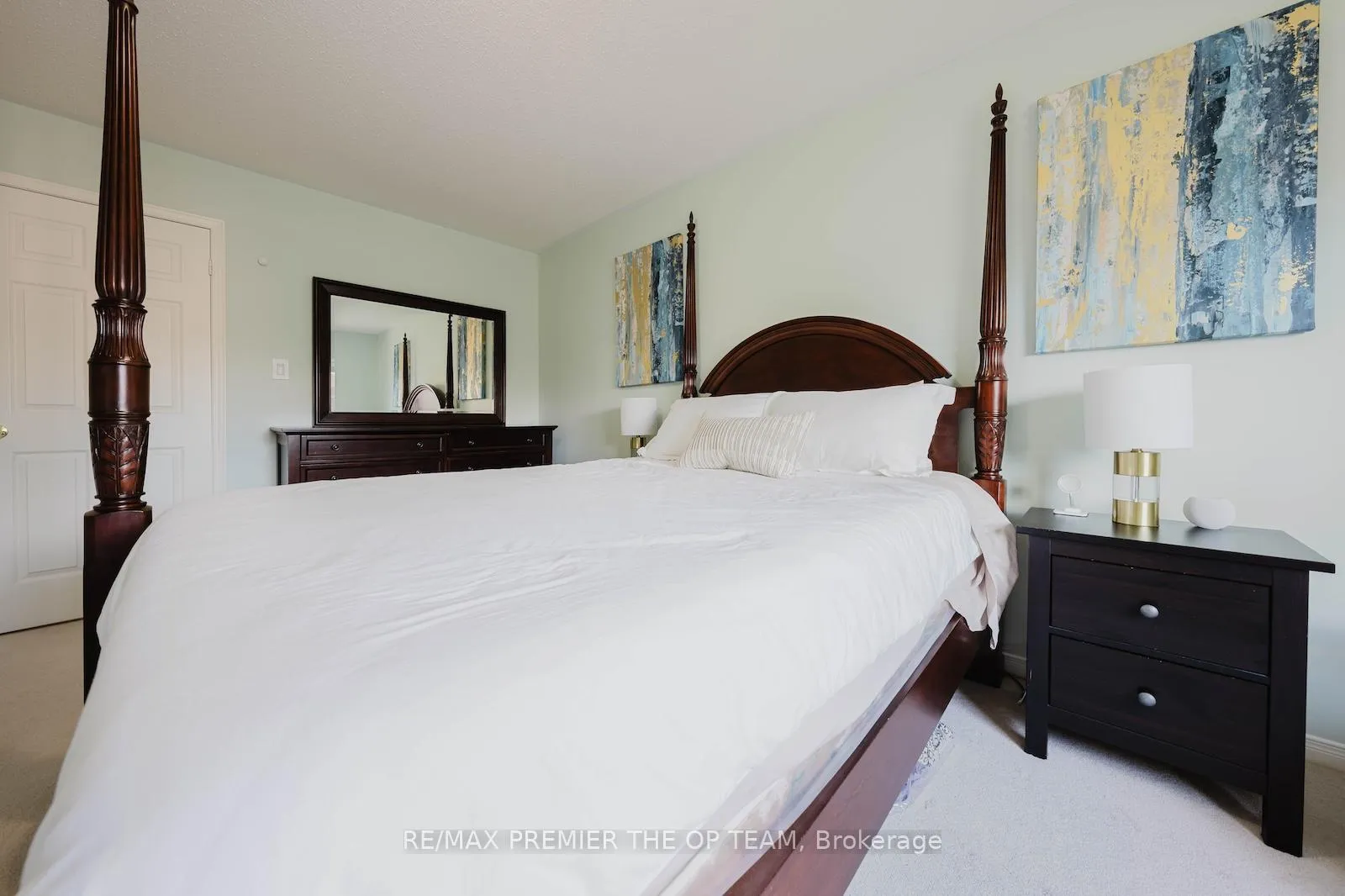 Photo 19 of 29 Manordale Crescent, Vaughan, Vellore Village — HOMEH