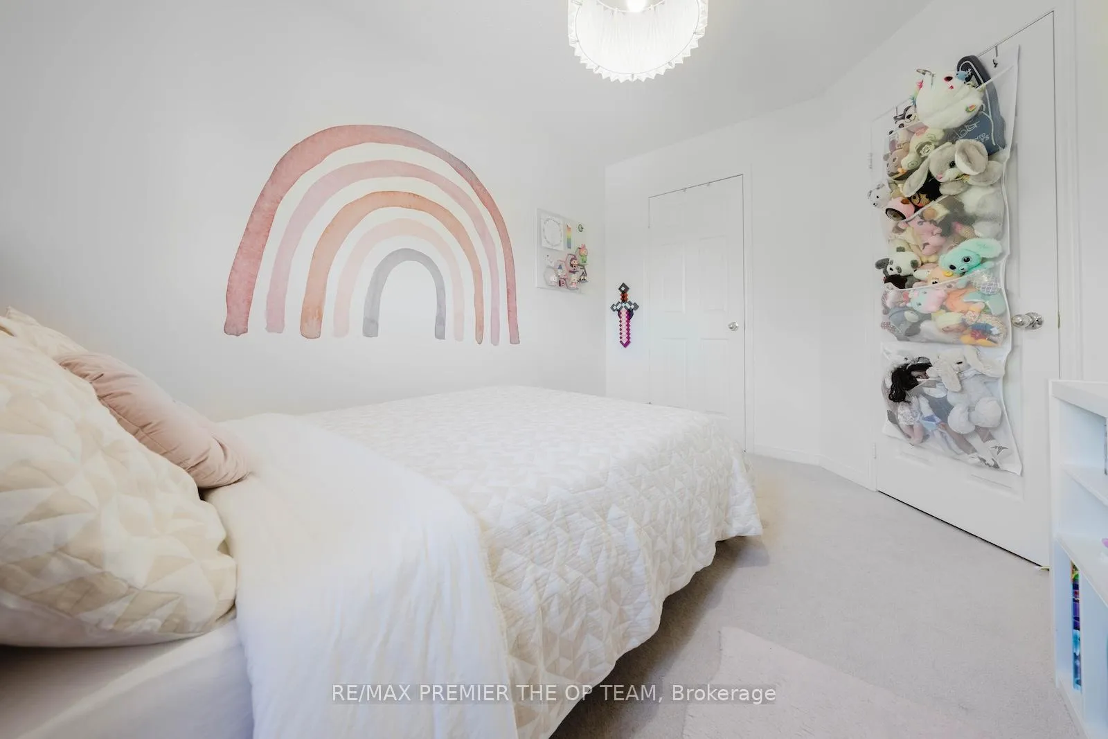 Photo 24 of 29 Manordale Crescent, Vaughan, Vellore Village — HOMEH