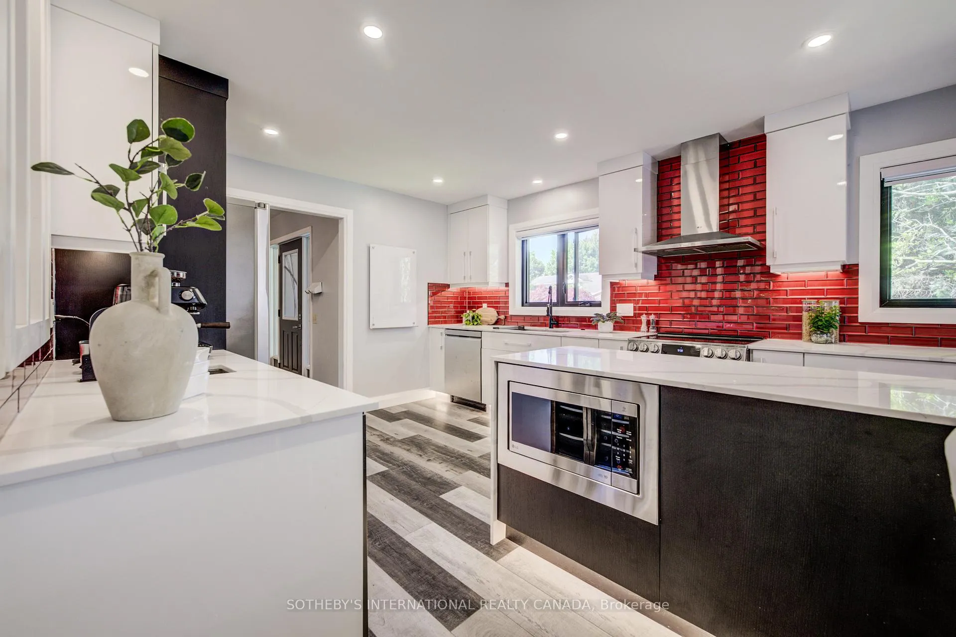 Photo 7 of 304 Auburn Drive, Waterloo — HOMEH