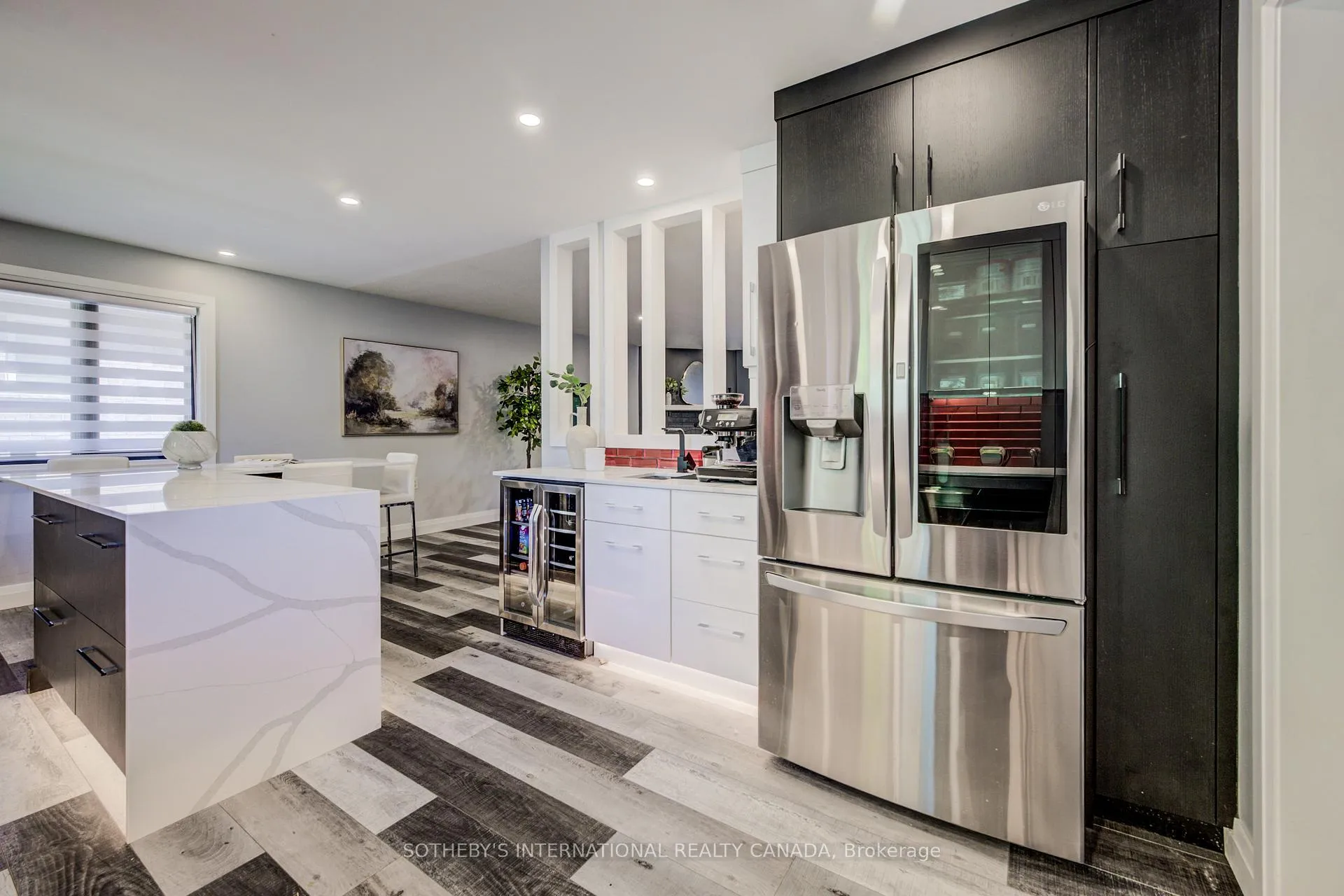 Photo 8 of 304 Auburn Drive, Waterloo — HOMEH