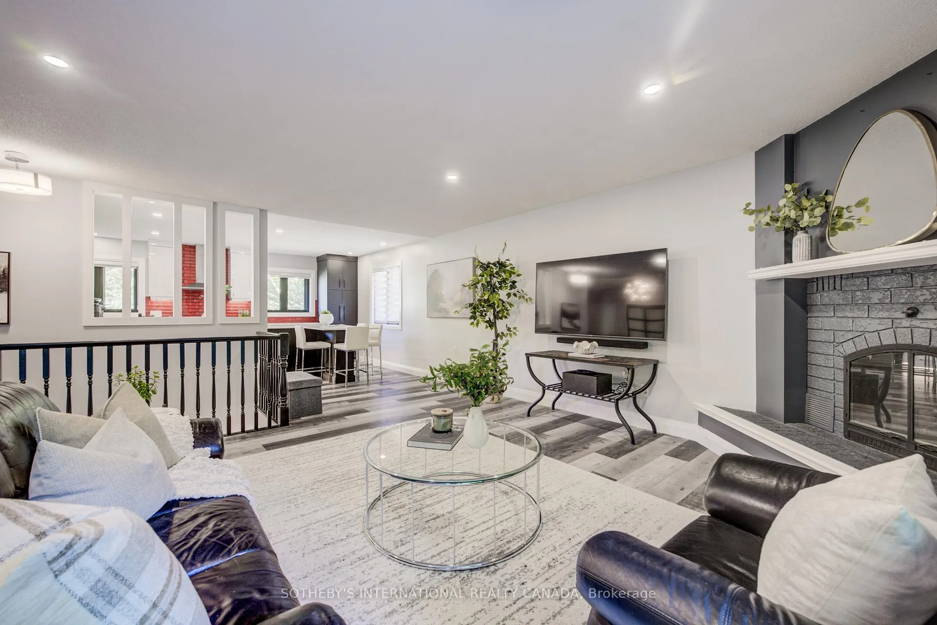 Photo 12 of 304 Auburn Drive, Waterloo — HOMEH