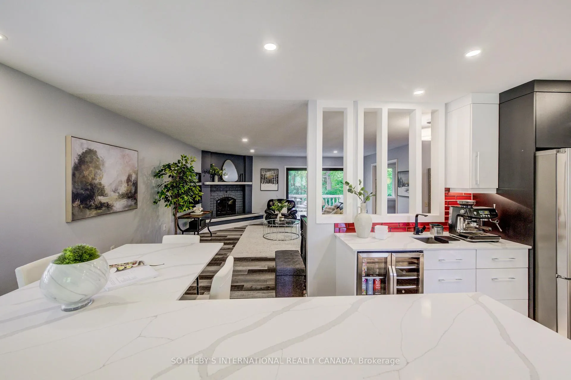 Photo 17 of 304 Auburn Drive, Waterloo — HOMEH