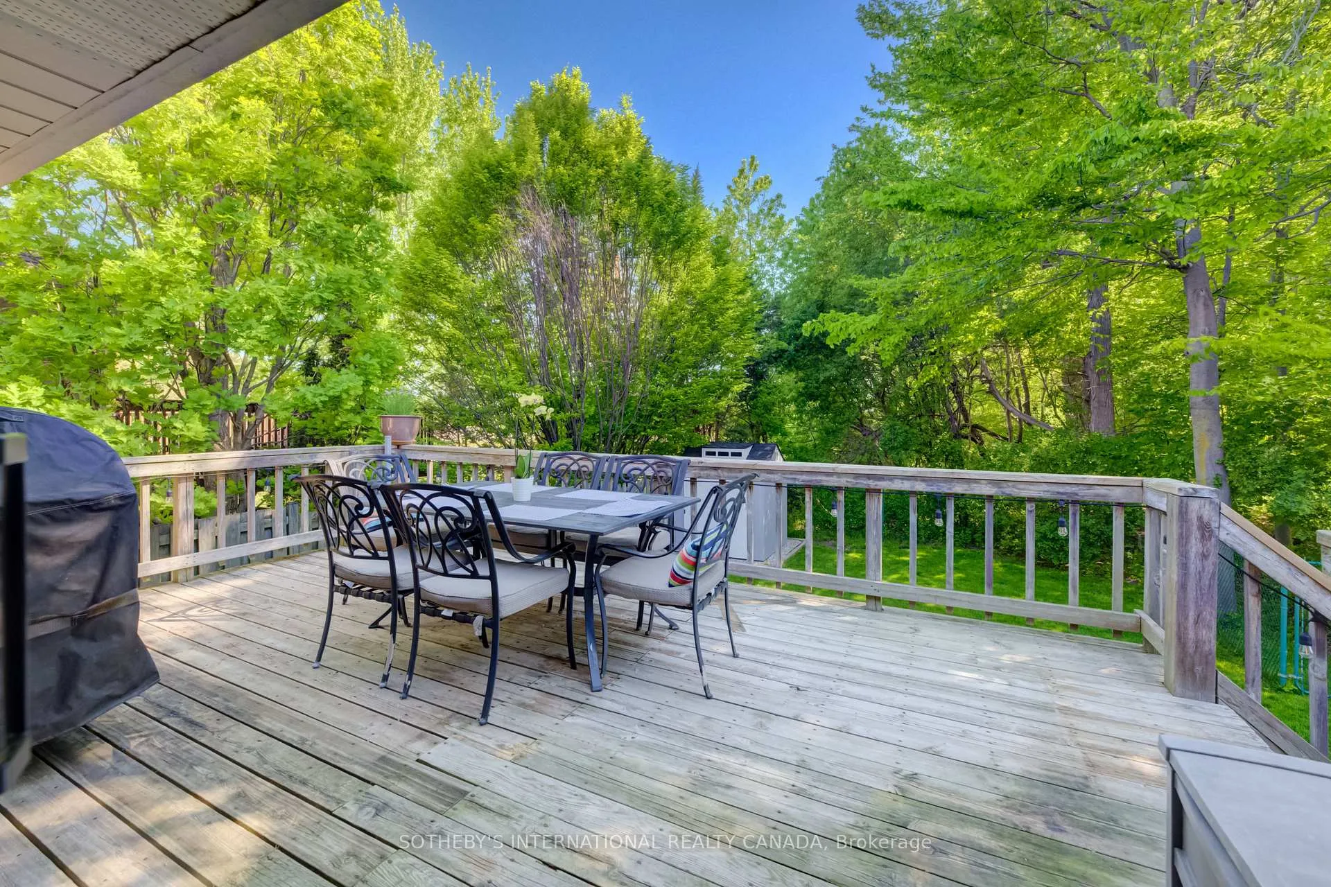Photo 32 of 304 Auburn Drive, Waterloo — HOMEH