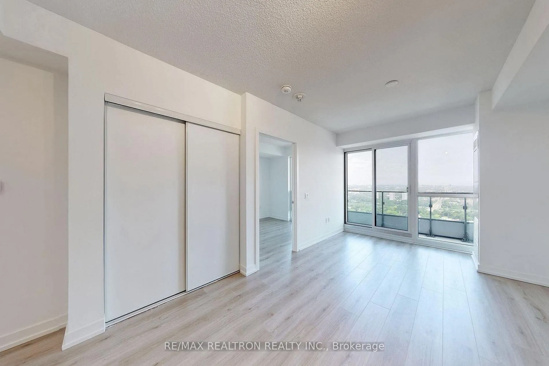 Photo 8 of Unit 4609, 395 Bloor Street E, Toronto, North St. James Town — HOMEH