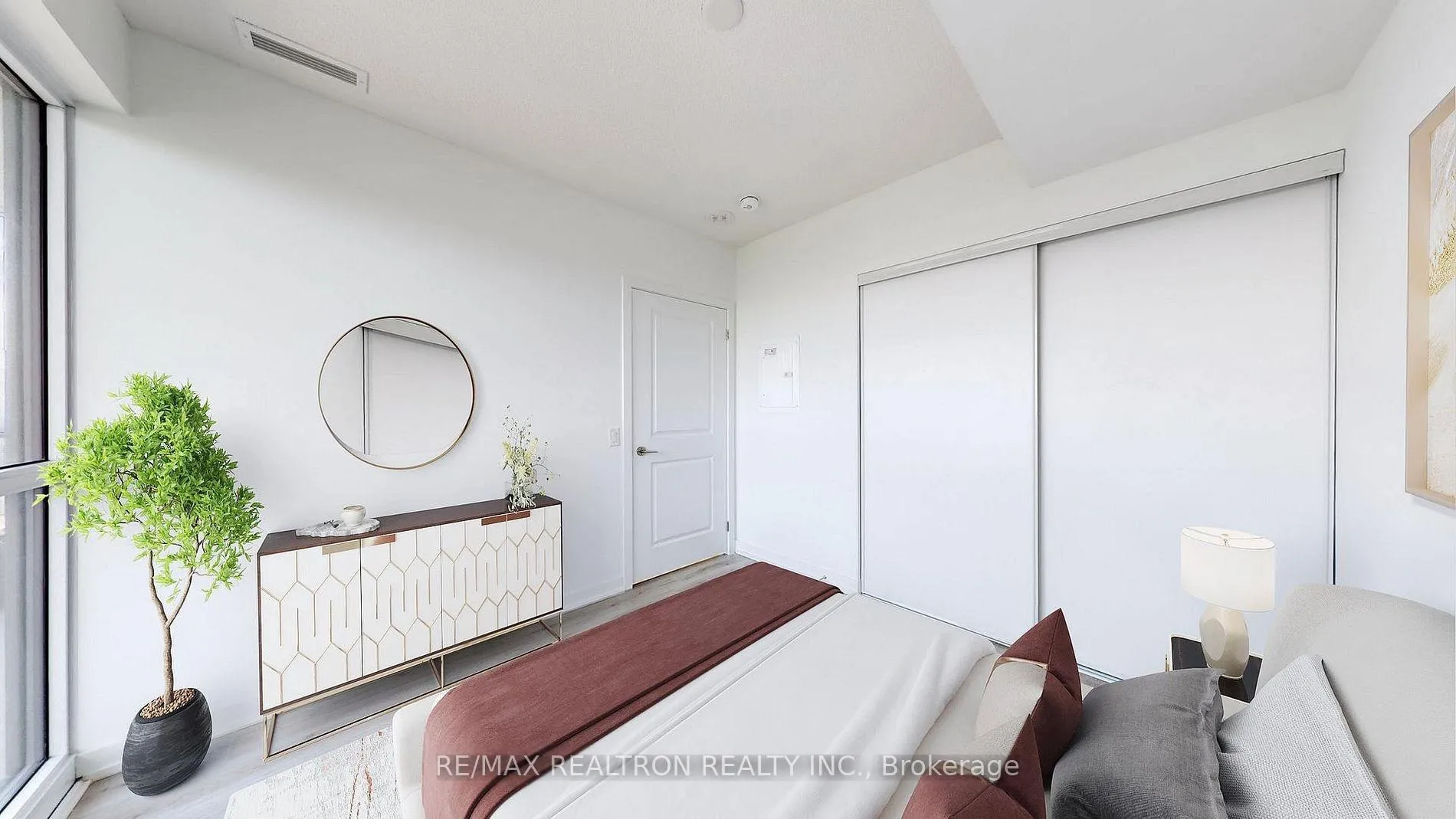Photo 11 of Unit 4609, 395 Bloor Street E, Toronto, North St. James Town — HOMEH