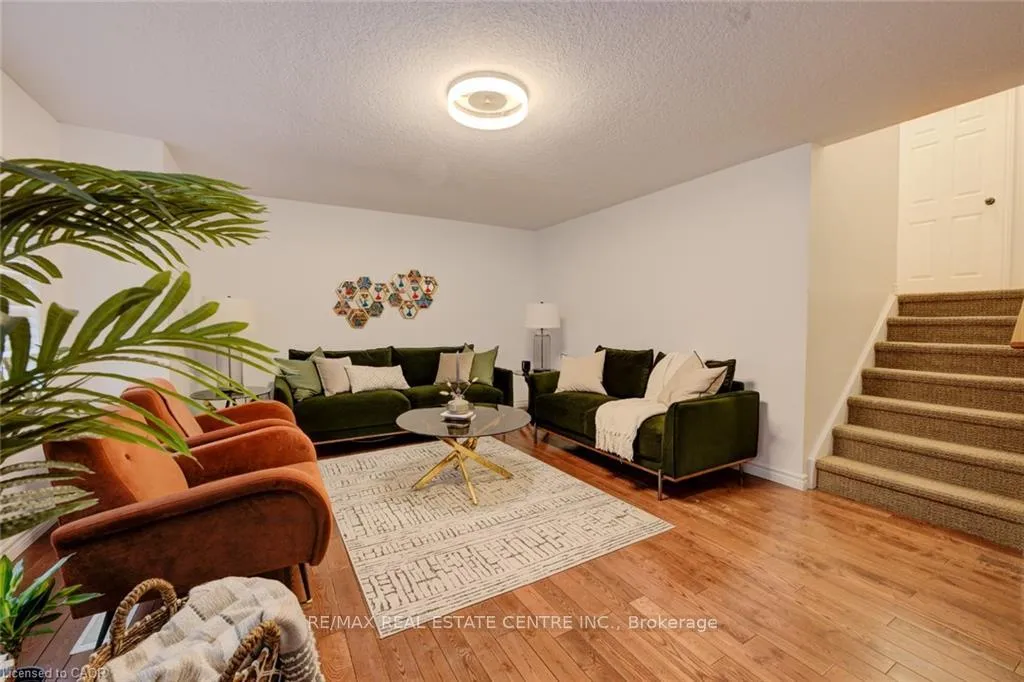 Photo 6 of Unit A4, 20 David Bergey Drive, Kitchener — HOMEH