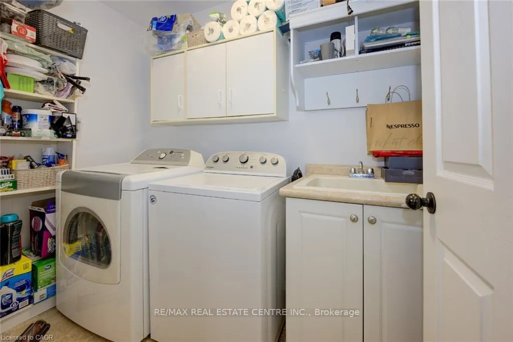 Photo 10 of Unit A4, 20 David Bergey Drive, Kitchener — HOMEH
