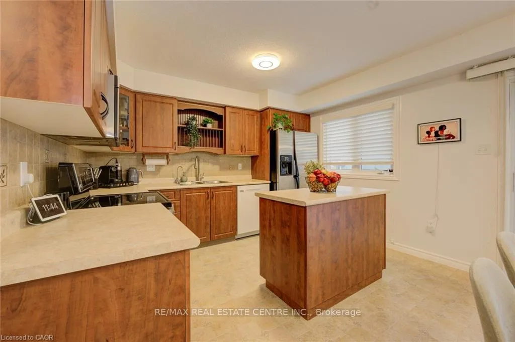 Photo 16 of Unit A4, 20 David Bergey Drive, Kitchener — HOMEH