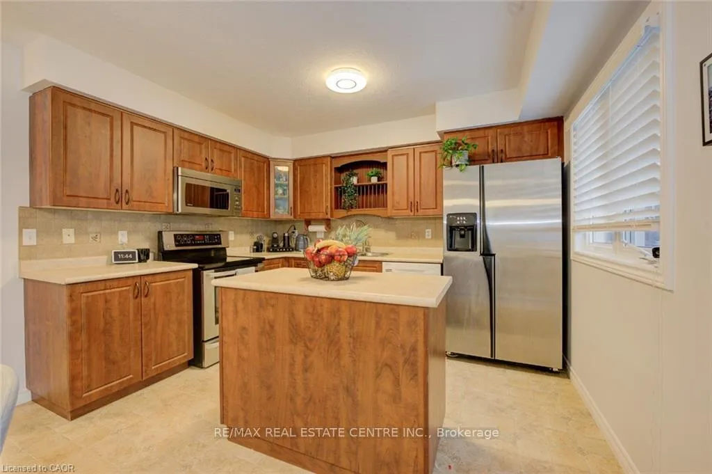 Photo 18 of Unit A4, 20 David Bergey Drive, Kitchener — HOMEH