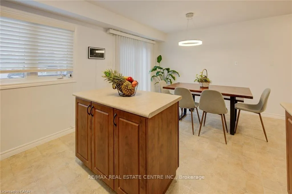 Photo 19 of Unit A4, 20 David Bergey Drive, Kitchener — HOMEH