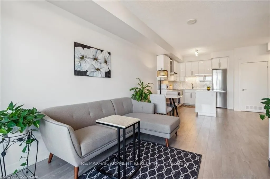 Photo 3 of Unit 1910, 2093 Fairview Street, Burlington, Freeman — HOMEH