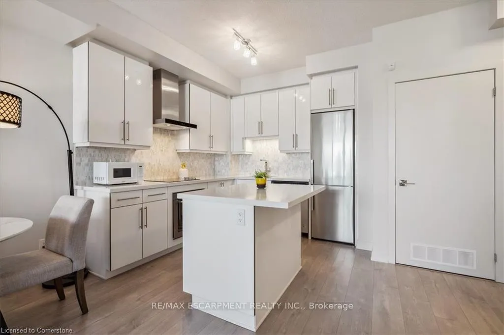 Photo 9 of Unit 1910, 2093 Fairview Street, Burlington, Freeman — HOMEH