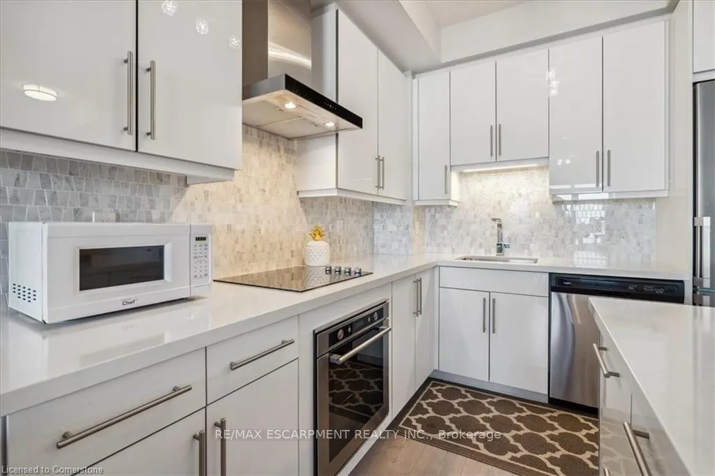 Photo 13 of Unit 1910, 2093 Fairview Street, Burlington, Freeman — HOMEH