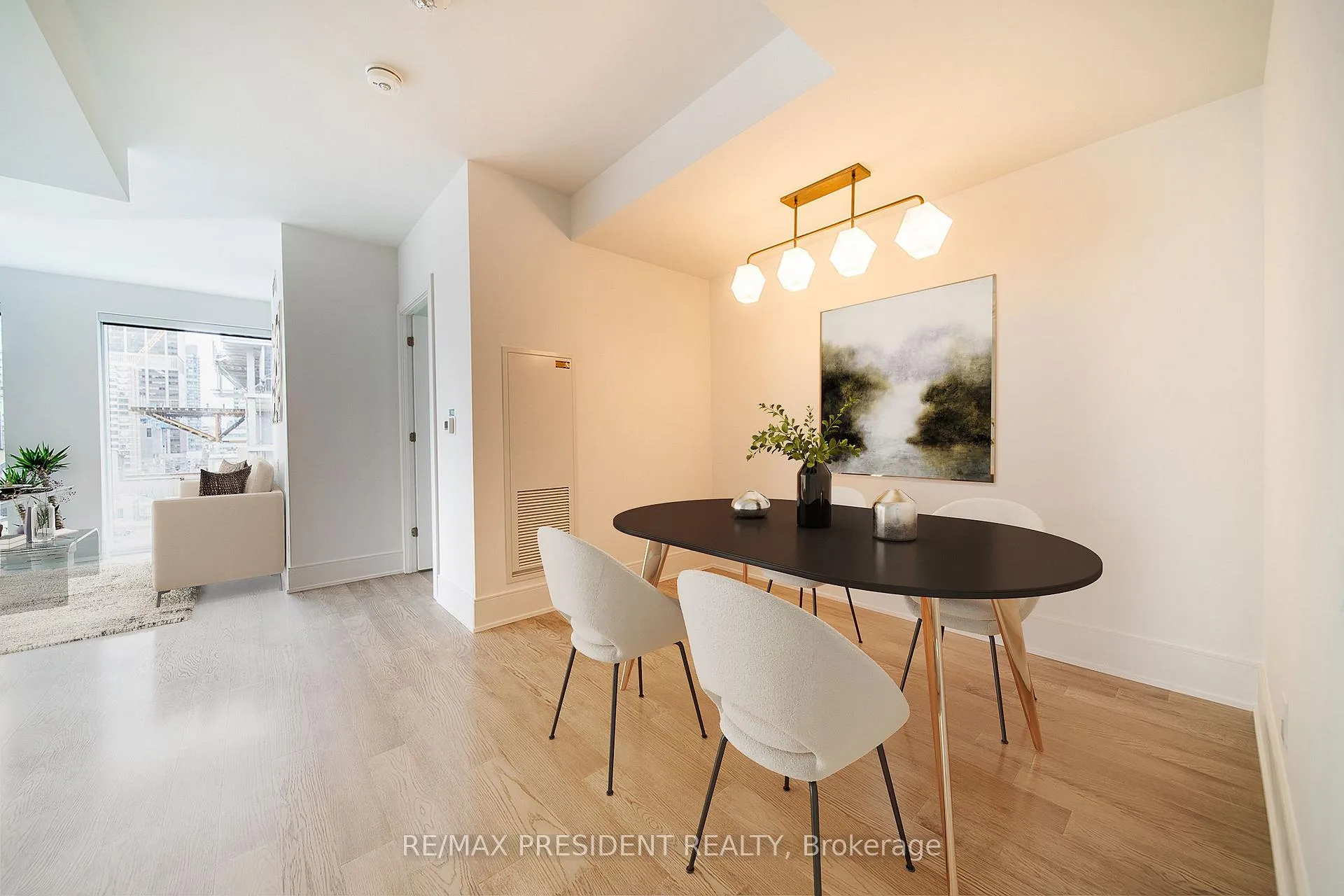 Photo 7 of Unit 816, 1 Gloucester Street, Toronto, Church-Yonge Corridor — HOMEH