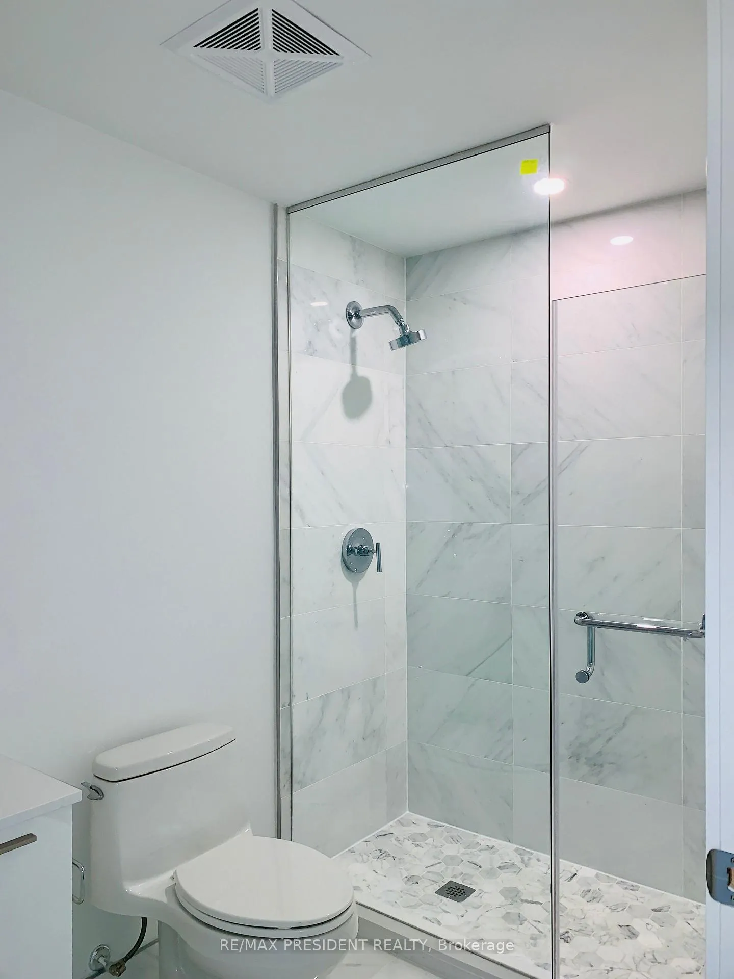 Photo 14 of Unit 816, 1 Gloucester Street, Toronto, Church-Yonge Corridor — HOMEH