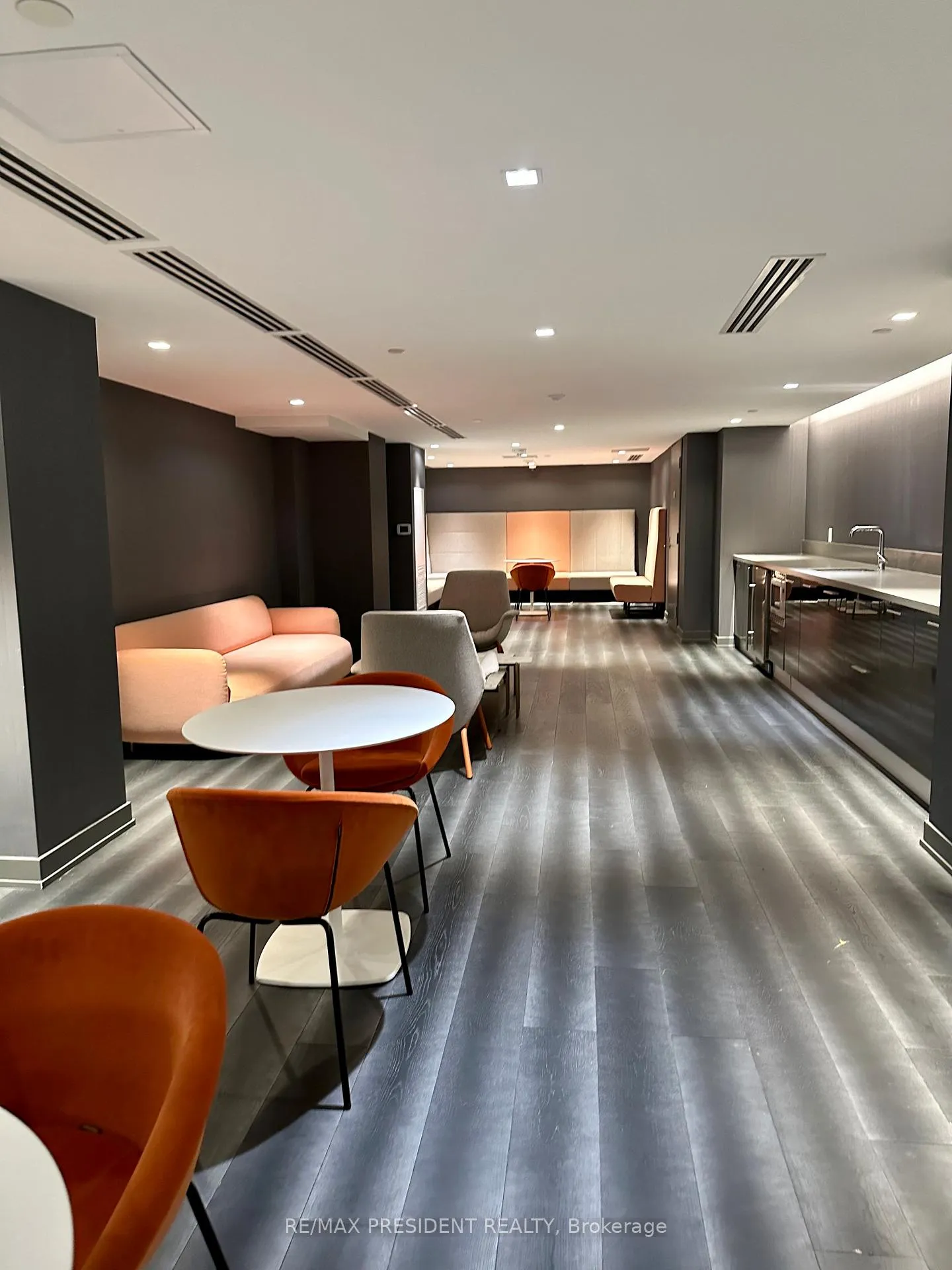 Photo 15 of Unit 816, 1 Gloucester Street, Toronto, Church-Yonge Corridor — HOMEH