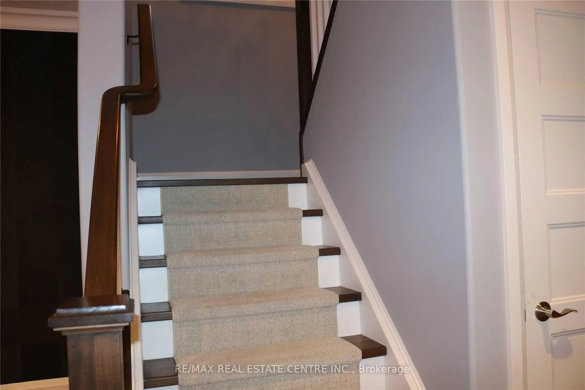 Photo 9 of 1322 Pleasantview Drive, London, North C — HOMEH