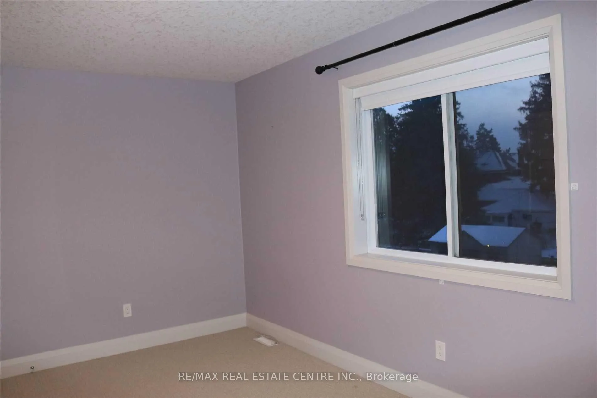 Photo 13 of 1322 Pleasantview Drive, London, North C — HOMEH