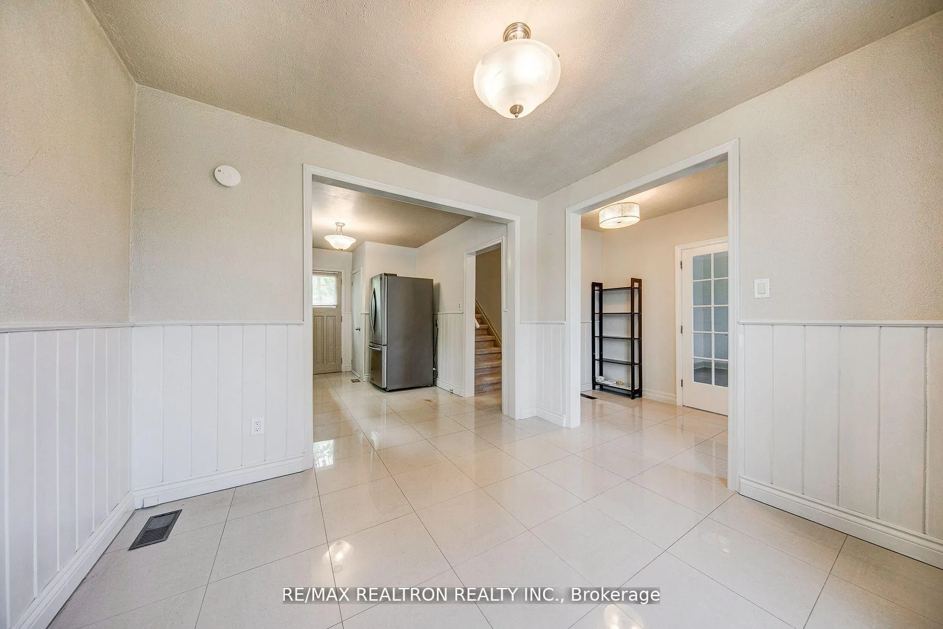 Photo 8 of 24 Highland Park Boulevard, Markham, Thornhill — HOMEH