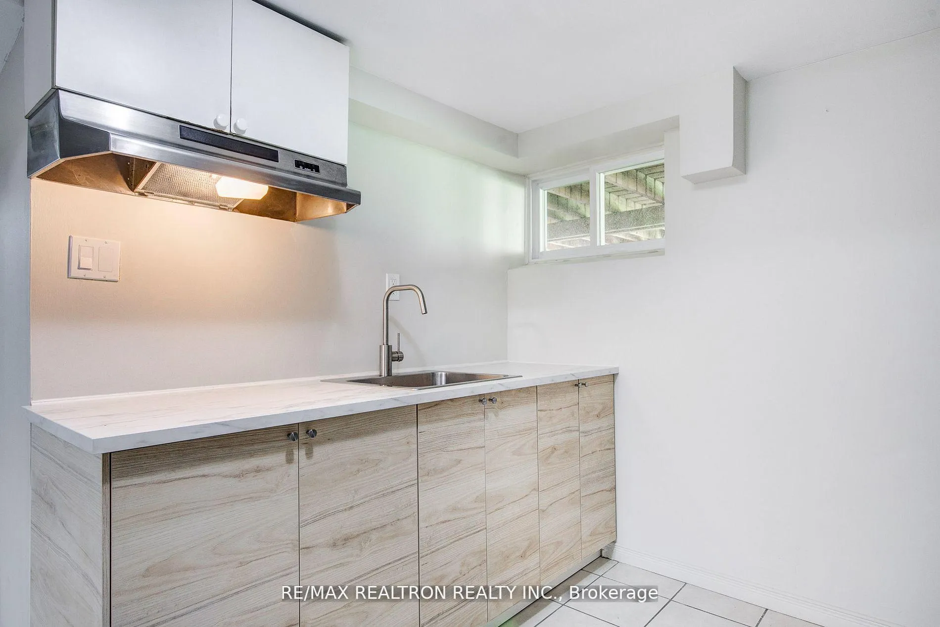 Photo 33 of 24 Highland Park Boulevard, Markham, Thornhill — HOMEH