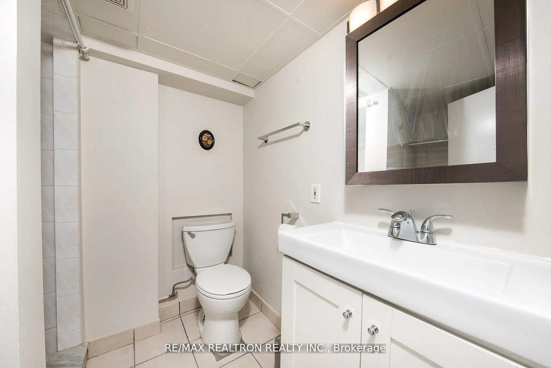 Photo 34 of 24 Highland Park Boulevard, Markham, Thornhill — HOMEH