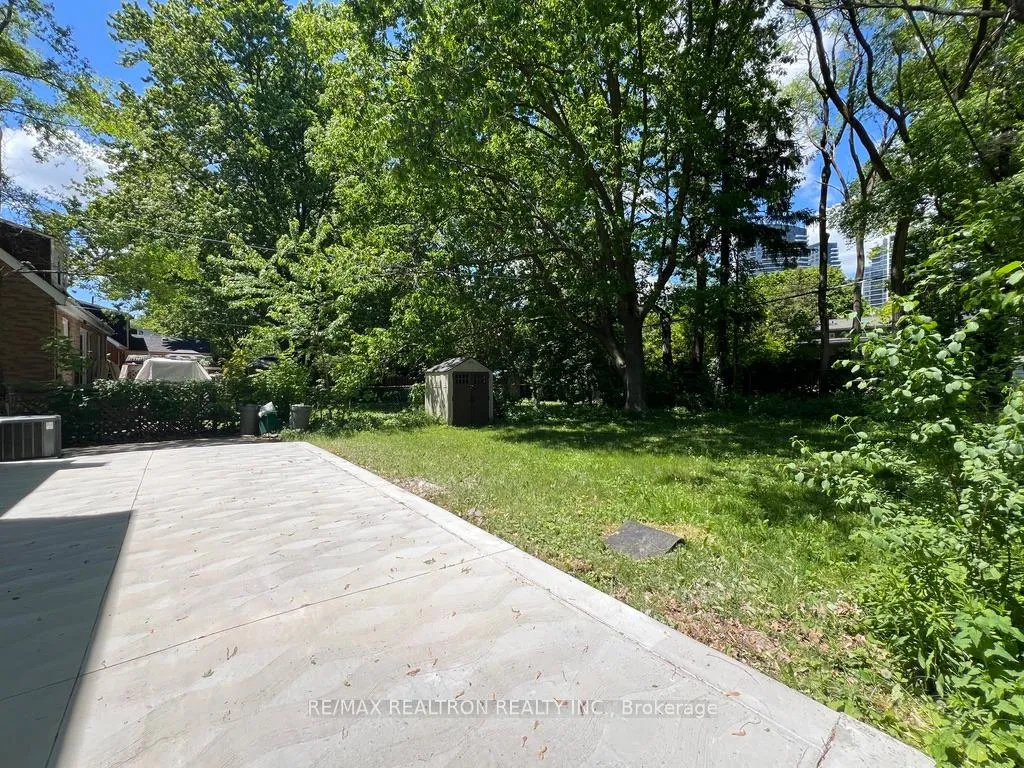 Photo 36 of 24 Highland Park Boulevard, Markham, Thornhill — HOMEH
