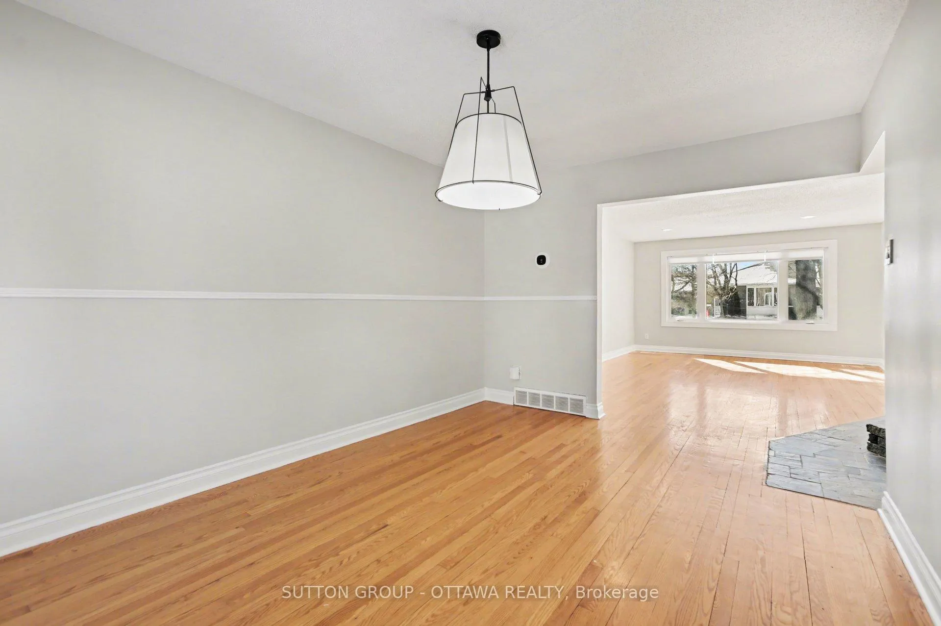 Photo 10 of 1071 Aldea Avenue, Ottawa, Billings Bridge — HOMEH