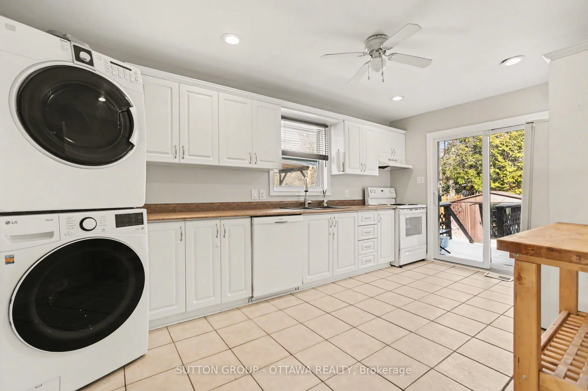 Photo 13 of 1071 Aldea Avenue, Ottawa, Billings Bridge — HOMEH